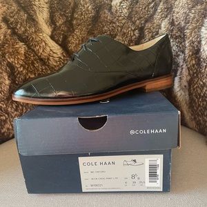 NWT Cole Haan black croc print leather Oxfords size 8.5